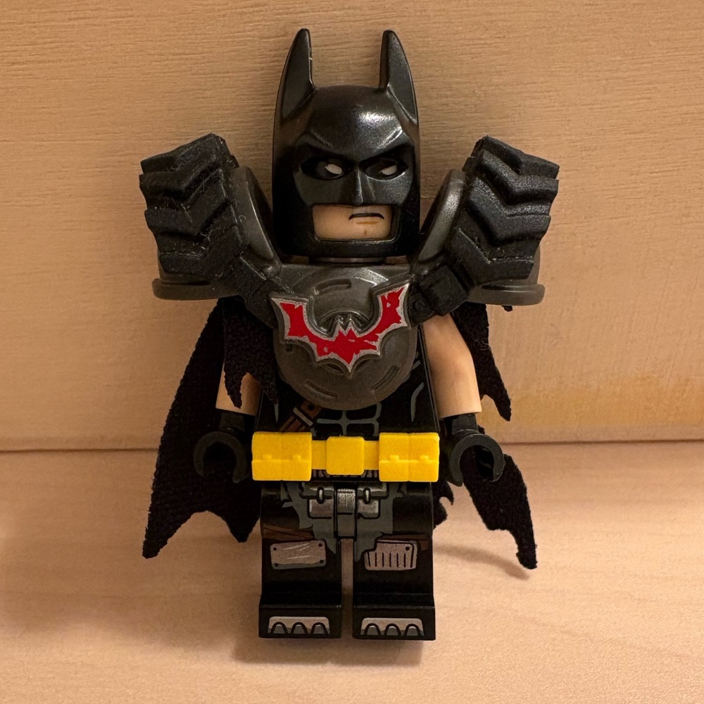 LEGO Batman Minifigure | The LEGO Movie 2 | Battle-Ready 70836 | Apocalypseburg